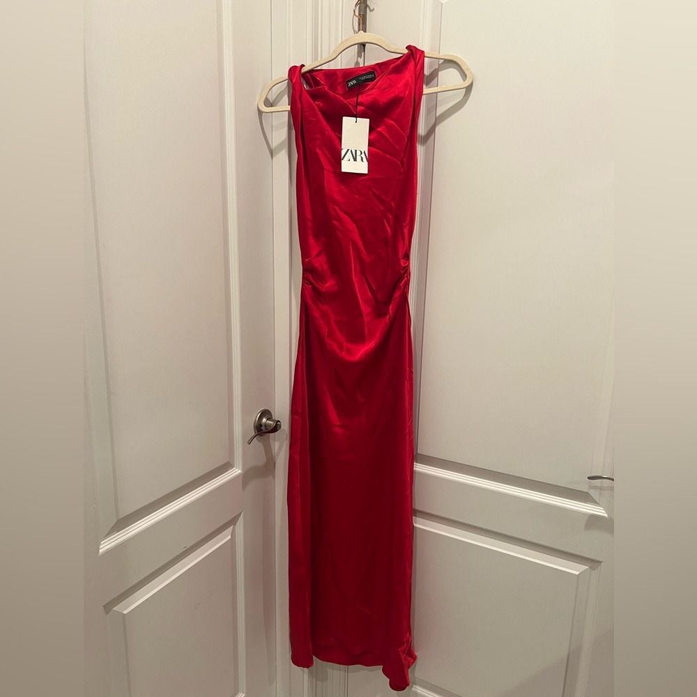 BRAND NEW!! Zara Strapless Red Dress